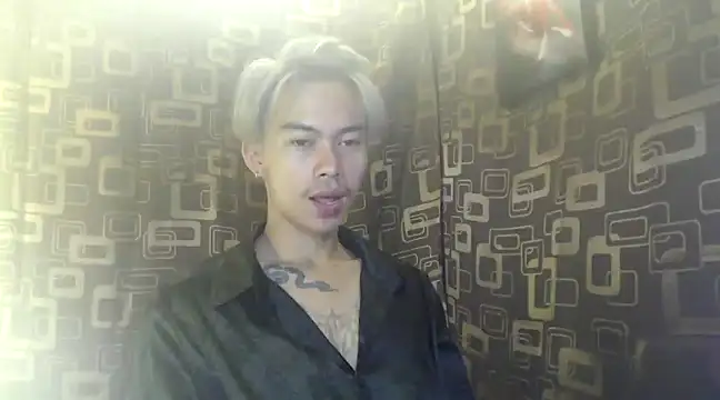 Snapshot of asianpatt69 chatting on January 3, 7:18 pm asianpatt69 online show from January 3, 7:18 pm