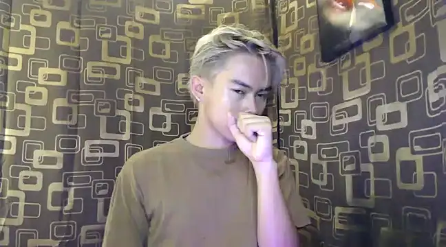 Snapshot of asianpatt69 chatting on January 5, 11:37 am asianpatt69 online show from January 5, 11:37 am