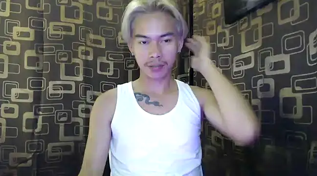 Snapshot of asianpatt69 chatting on January 7, 8:31 pm asianpatt69 online show from January 7, 8:31 pm