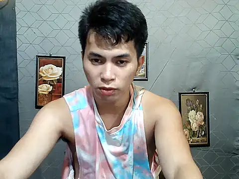 Snapshot of asianpatt69 chatting on February 10, 10:19 am asianpatt69 online show from February 10, 10:19 am