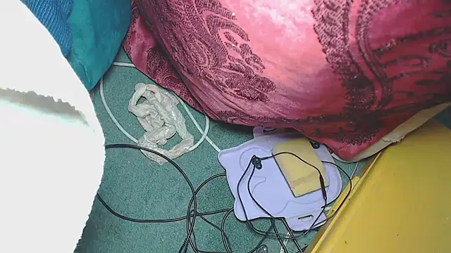 Snapshot of amrozia chatting on January 24, 8:11 pm amrozia online show from January 24, 8:11 pm