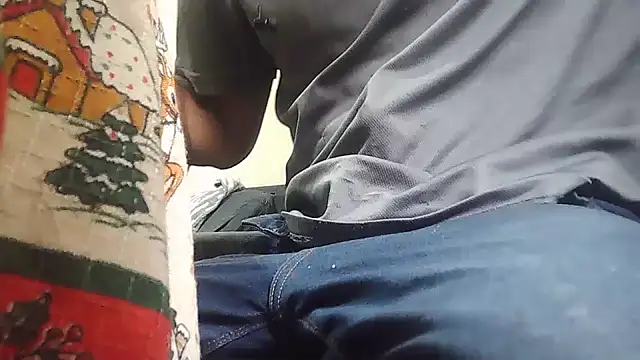 Snapshot of JustEds chatting on March 25, 6:47 pm JustEds online show from March 25, 6:47 pm