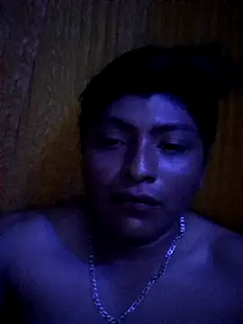 Snapshot of 000002m chatting on April 27, 2:09 am 000002m online show from April 27, 2:09 am