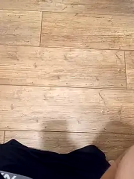 Snapshot of Mark_Dad chatting on November 29, 10:18 am Mark Dad online show from November 29, 10:18 am