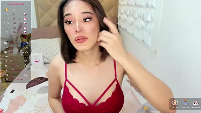 TsHeartXxx online show from October 23, 5:40 am