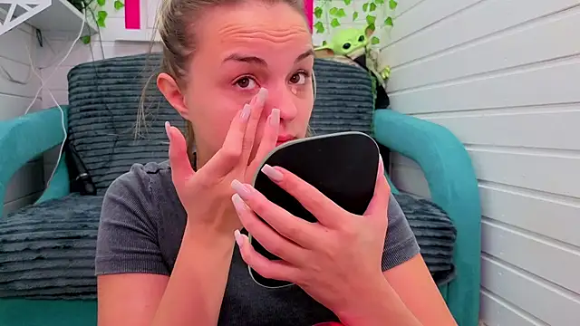 Misss Vikk online show from November 29, 6:16 am