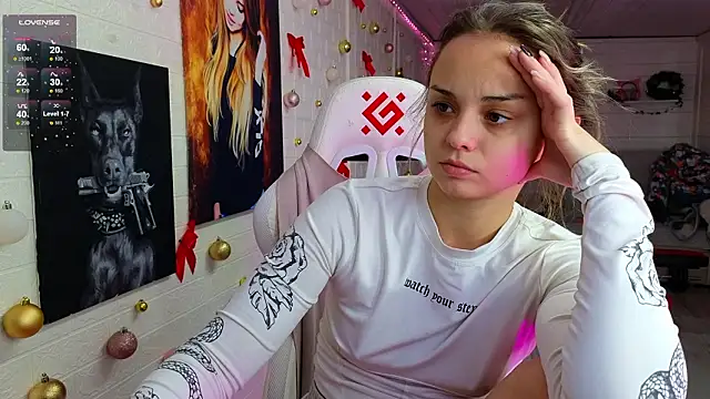 Misss Vikk online show from February 1, 8:35 am