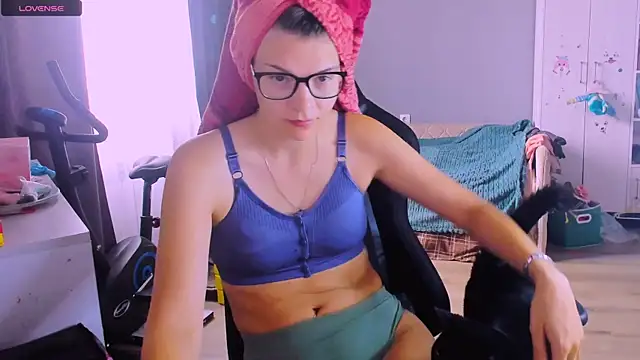MollyLollipop online show from August 6, 7:32 am