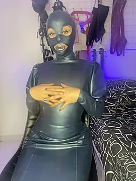 mylatexpleasure online show from August 1, 7:35 pm