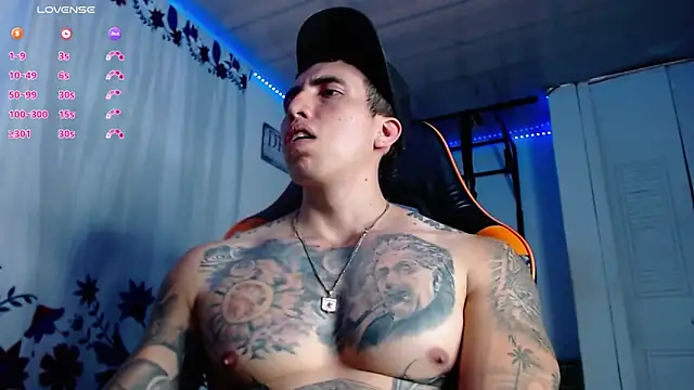 Adam Hudsond online show from December 22, 10:18 pm