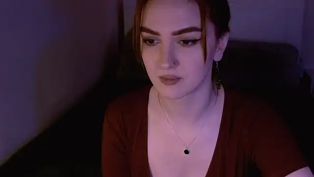 Snapshot of LilyFarey chatting on December 24, 8:27 pm LilyFarey online show from December 24, 8:27 pm