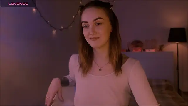 Snapshot of LilyFarey chatting on October 2, 6:48 pm LilyFarey online show from October 2, 6:48 pm