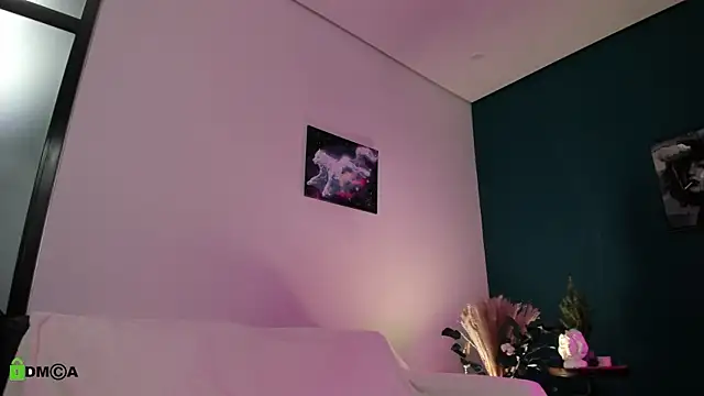 Snapshot of Kylie_Desire chatting on December 11, 2:41 am Kylie Desire online show from December 11, 2:41 am