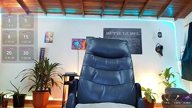 Snapshot of RyanCarter_ chatting on February 10, 9:30 pm RyanCarter online show from February 10, 9:30 pm