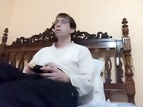 Snapshot of White_rabbit_ chatting on January 7, 9:25 pm White rabbit online show from January 7, 9:25 pm
