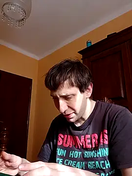 Snapshot of White_rabbit_ chatting on February 27, 3:34 pm White rabbit online show from February 27, 3:34 pm