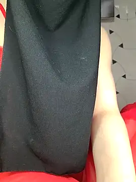 Snapshot of Sex_Senfoura_Arab chatting on February 20, 12:18 am Sex Senfoura Arab online show from February 20, 12:18 am