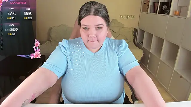 PlumPie online show from March 15, 11:11 pm