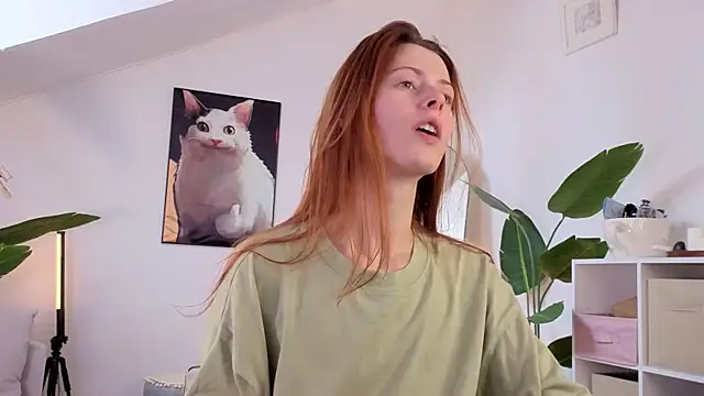 doll lesli online show from April 18, 1:04 pm