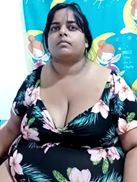 Snapshot of SusanaEshwar chatting on February 24, 9:13 pm SusanaEshwar online show from February 24, 9:13 pm