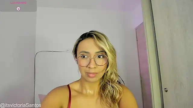 Victoriasant online show from March 15, 11:11 pm