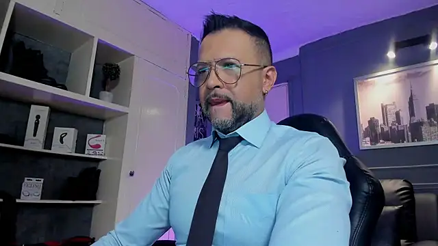 MrFrank tattoo online show from October 17, 11:46 am