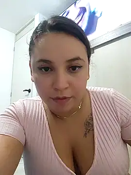 LizzRouse online show from November 9, 12:42 am