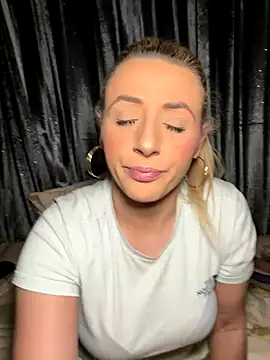 Strongqueen online show from December 2, 8:26 pm