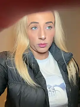 Strongqueen online show from December 14, 8:57 pm