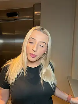 Strongqueen online show from January 9, 5:48 pm