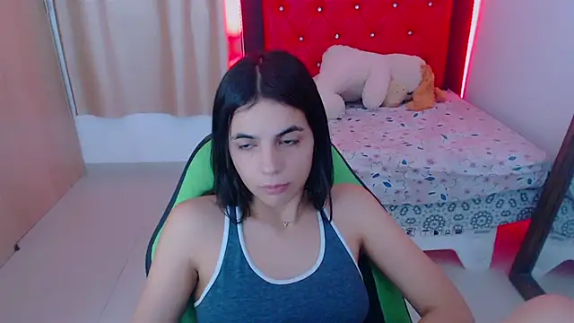  elenna online show from December 28, 11:37 pm