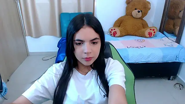  elenna online show from March 15, 5:37 pm
