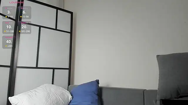 Amber Foks online show from October 26, 7:25 am