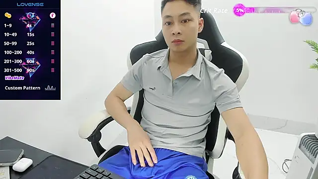 Naughty--asian online show from April 2, 2:42 am