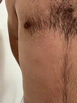 Snapshot of Bigclitlover69 chatting on November 24, 11:10 am Bigclitlover69 online show from November 24, 11:10 am