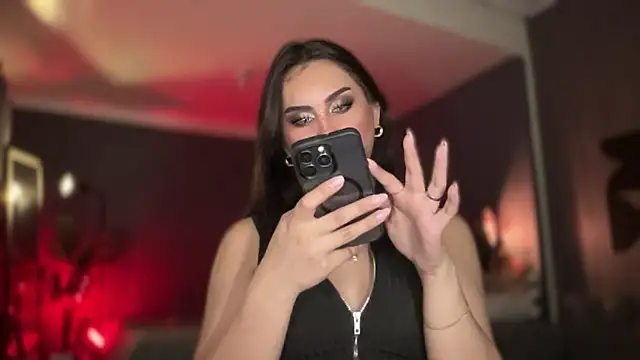 Snapshot of Mistress_supreme chatting on September 19, 2:13 am Mistress supreme online show from September 19, 2:13 am