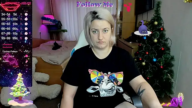 Snapshot of Christen_John_lover chatting on January 28, 12:11 pm Christen John lover online show from January 28, 12:11 pm