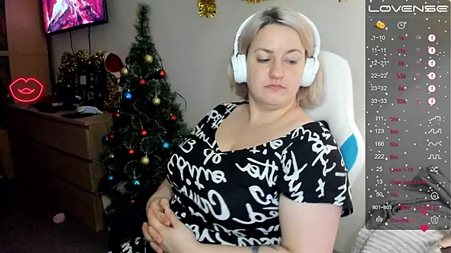 Snapshot of Christen_John_lover chatting on January 30, 1:11 am Christen John lover online show from January 30, 1:11 am