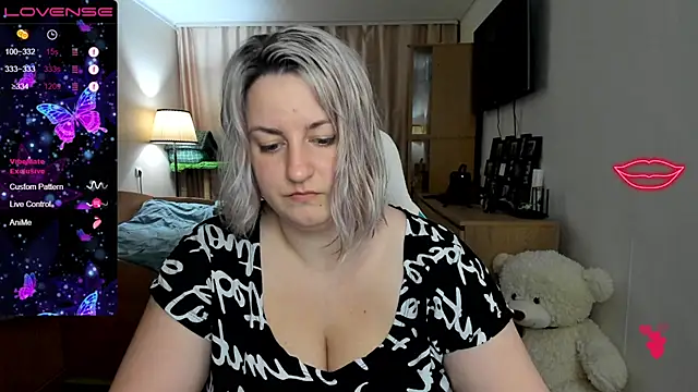 Snapshot of Christen_John_lover chatting on February 10, 7:07 pm Christen John lover online show from February 10, 7:07 pm