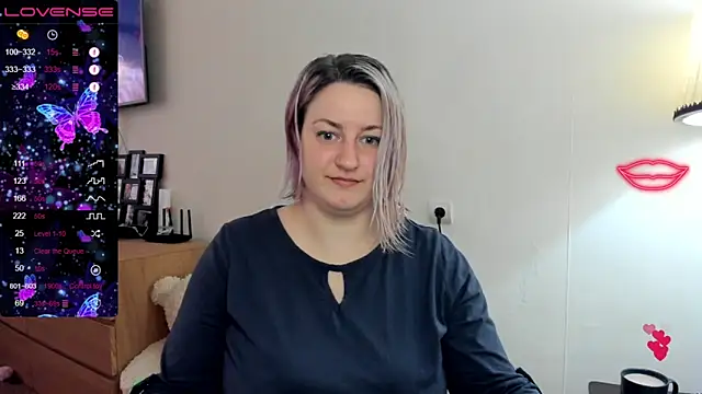 Snapshot of Christen_John_lover chatting on February 23, 1:10 pm Christen John lover online show from February 23, 1:10 pm