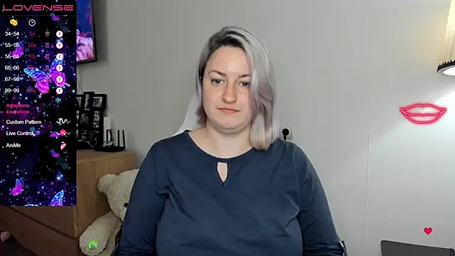 Snapshot of Christen_John_lover chatting on February 23, 5:07 pm Christen John lover online show from February 23, 5:07 pm
