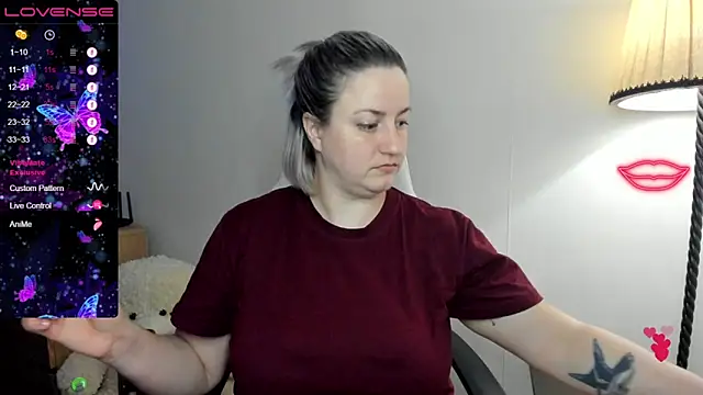 Snapshot of Christen_John_lover chatting on February 26, 8:22 pm Christen John lover online show from February 26, 8:22 pm