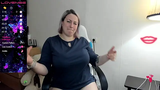 Snapshot of Christen_John_lover chatting on March 1, 3:05 pm Christen John lover online show from March 1, 3:05 pm