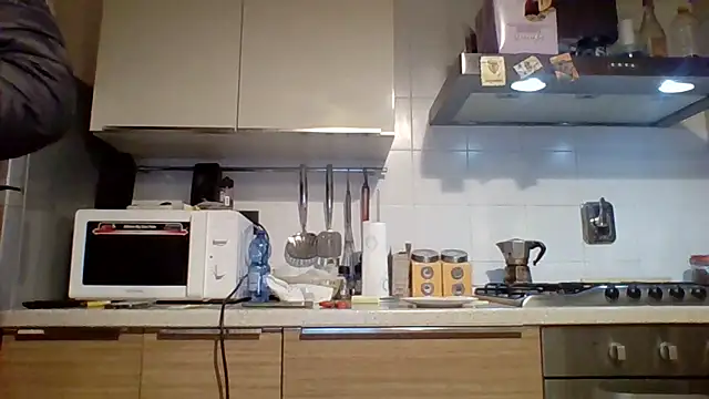 woww791 online show from December 15, 7:29 pm