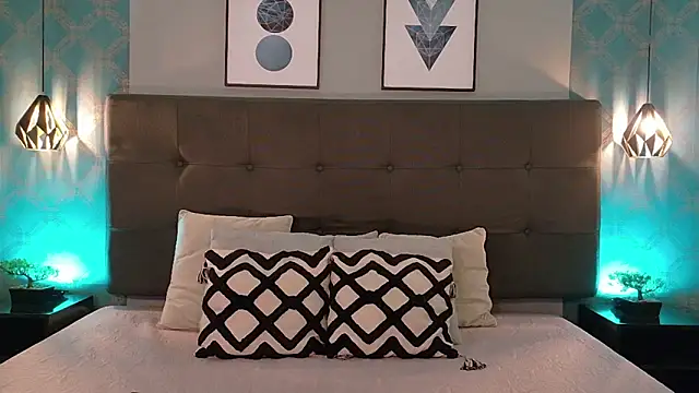 Madisonsmiith online show from March 6, 9:53 pm