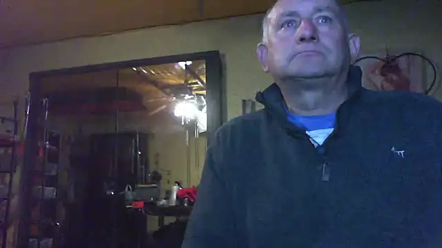 Snapshot of jeanlulu chatting on October 5, 7:23 pm jeanlulu online show from October 5, 7:23 pm