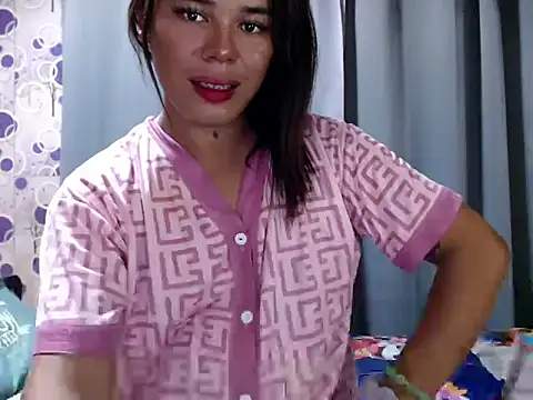Snapshot of Ts-Glamourosa chatting on May 17, 1:40 pm Ts-Glamourosa online show from May 17, 1:40 pm