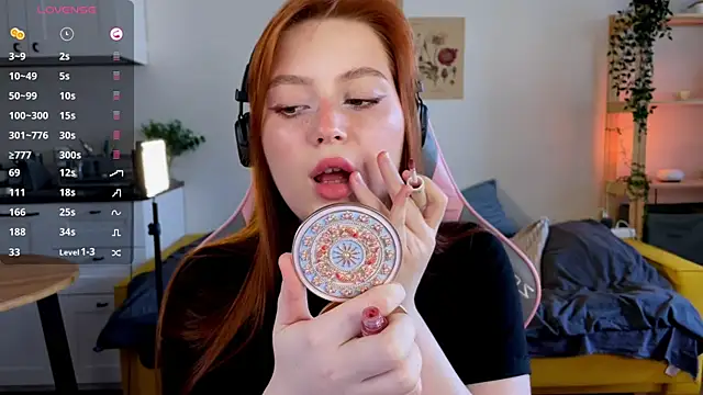 Sofy Benson online show from April 19, 1:32 pm