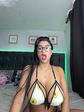 lovely violet13 online show from March 14, 6:02 pm