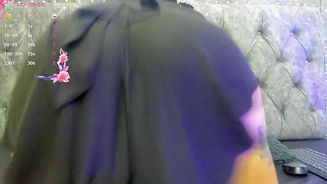 Dounia nagi online show from December 12, 8:43 pm